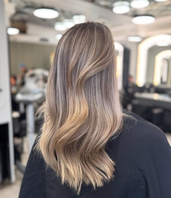 Balayage från salongen – från vår Instagram